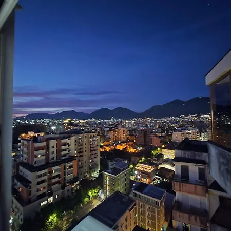 Panoramic 3 Bdr Penthouse In Skanderbeg Square 公寓